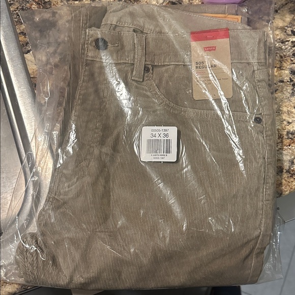 Levi’s 505 Corduroy  Pants - Picture 4 of 7
